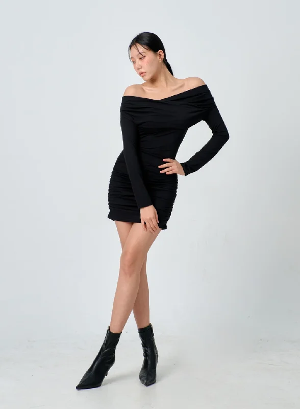 Off-Shoulder Mini Dress IJ331