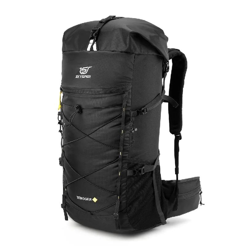 Compression Packing Cubes in Black and White for Saving Luggage SpaceHiking Backpack, 50L/60L Backpacking Backpack for Camping Travel, Lightweight Waterproof Outdoor Pack for Men Women