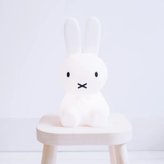 wooden table lamps with natural grain for a warm and organic feelwooden table lamps with natural grain for a warm and organic feelMr. Maria - Miffy First Light