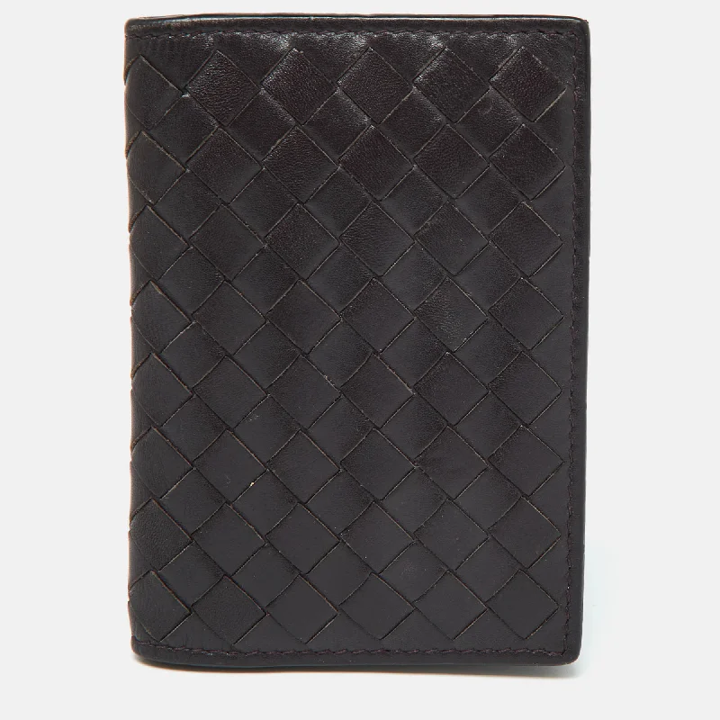 Women's money clip with a transparent acrylic designBottega Veneta Brown Intrecciato Leather Business Card Case Women's money clip with a transparent acrylic designBottega Veneta Brown Intrecciato Leather Business Card Case