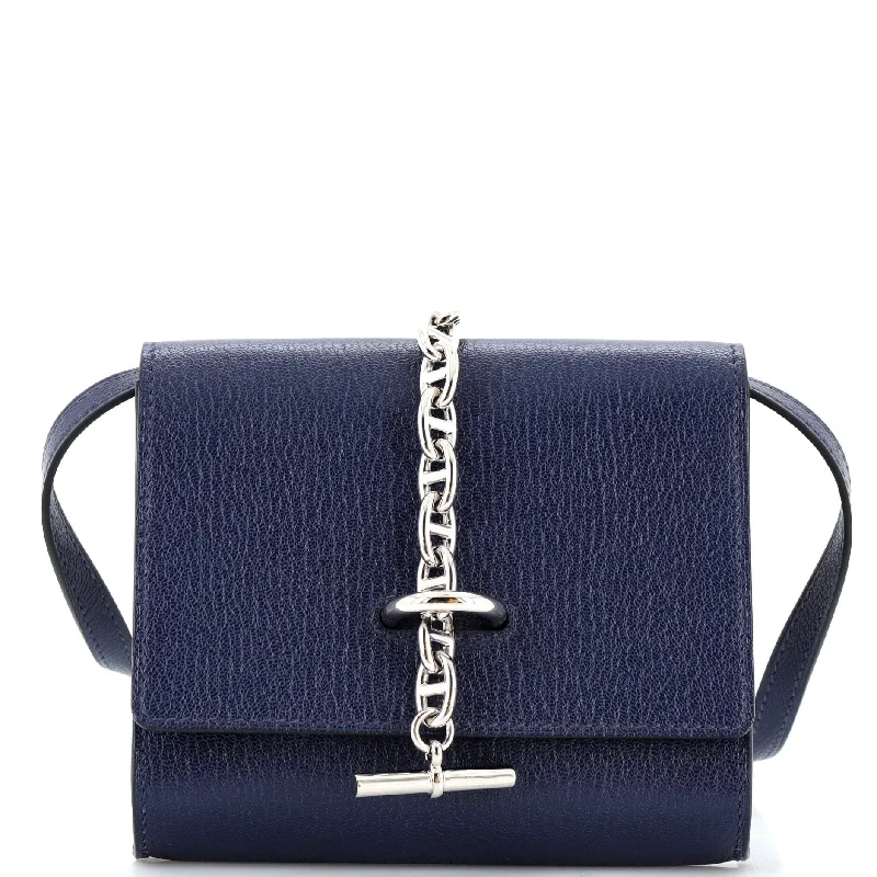 Women's money clip with a double - sided designChaine d'Ancre Compact Wallet on Strap Verso Chevre Mysore Women's money clip with a double - sided designChaine d'Ancre Compact Wallet on Strap Verso Chevre Mysore