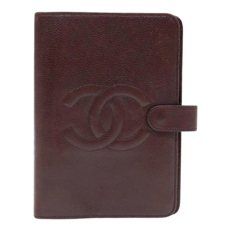 Women's money clip with a personalized engraving option​Chanel Cc  Leather Wallet  (Pre-Owned)