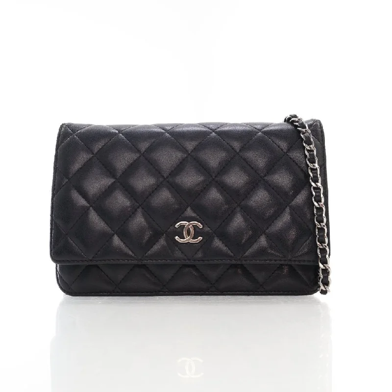 Women's money clip with a fingerprint - resistant finish​Chanel Wallet On Chain (WOC) Black Lambskin