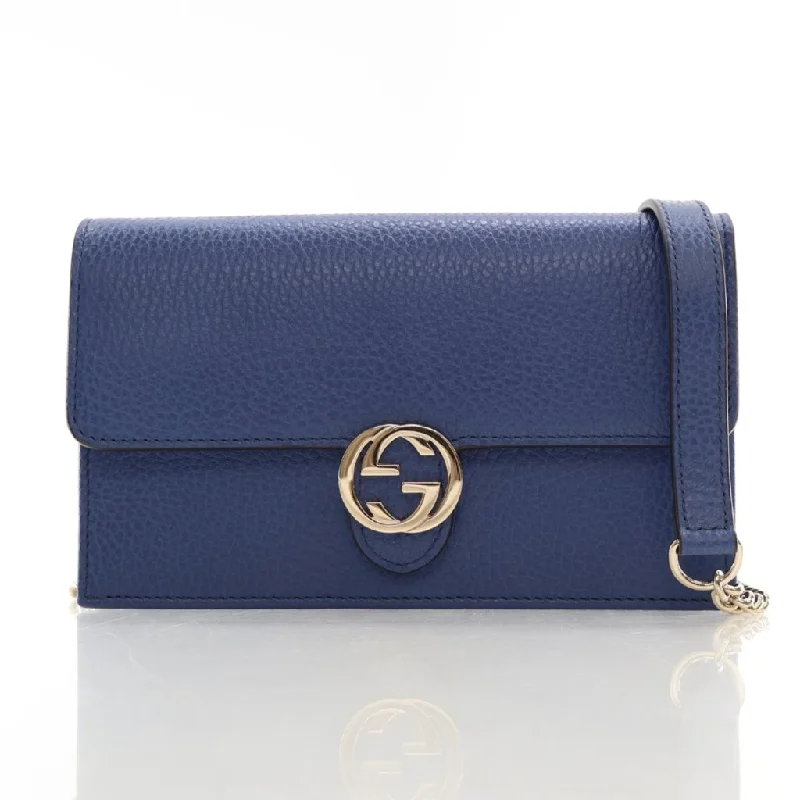 Women's money clip for the modern bohemian style​Gucci Interlocking G Wallet on Chain (WOC)