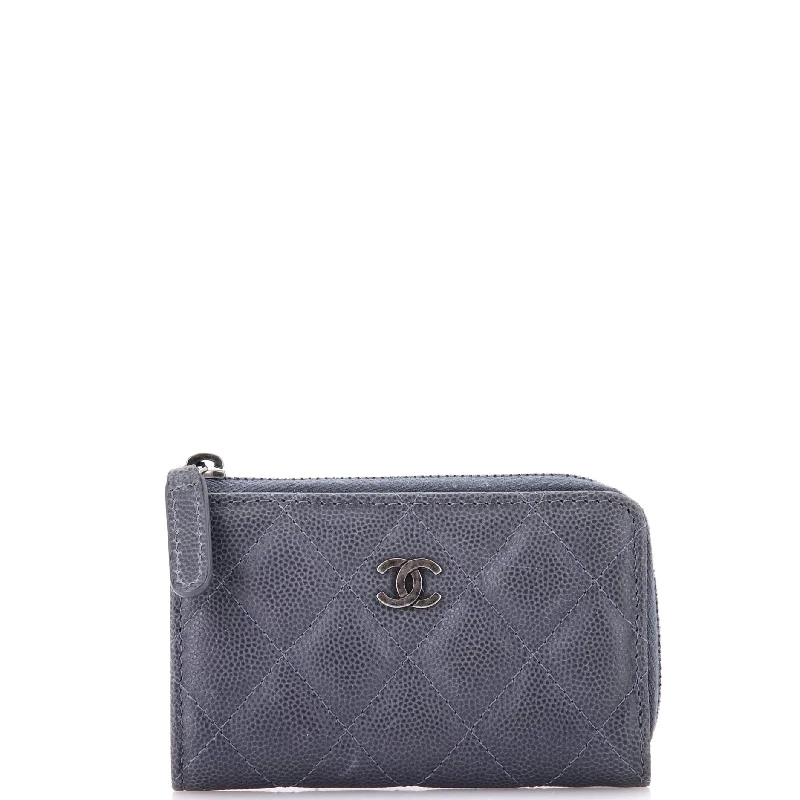Women's money clip with a keychain attachment​Key Pouch Quilted Caviar