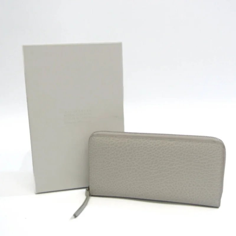 Waterproof women's money clip for beach outingsMaison Martin Margiela Leather Wallet (Pre-Owned) Waterproof women's money clip for beach outingsMaison Martin Margiela Leather Wallet (Pre-Owned)