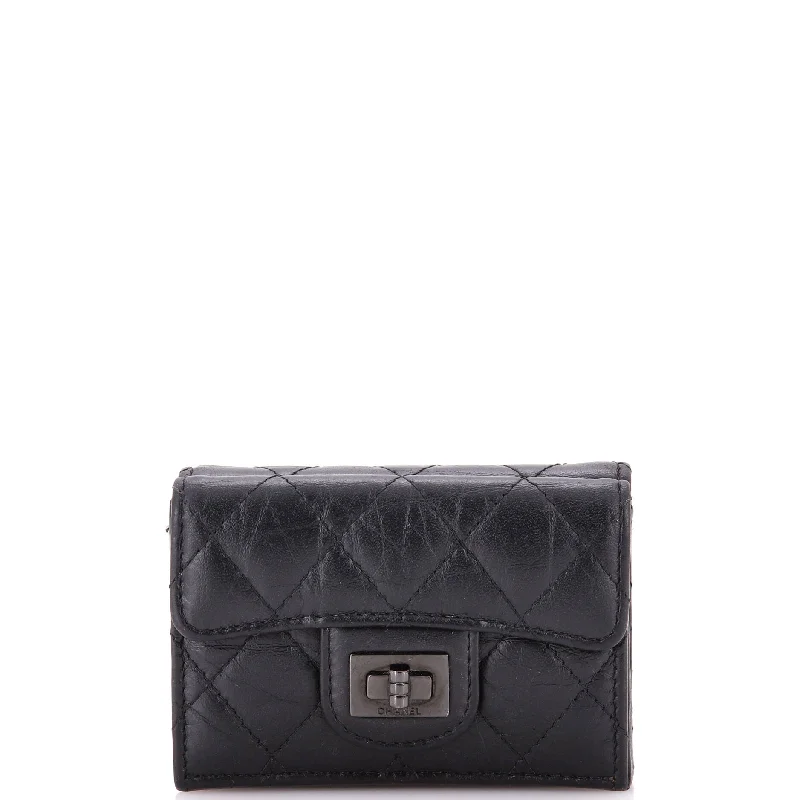 Women's money clip for minimalist fashionistasReissue Compact Wallet Quilted Aged Calfskin Women's money clip for minimalist fashionistasReissue Compact Wallet Quilted Aged Calfskin