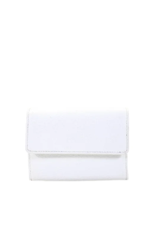 Women's money clip for a sporty - chic outfit​Tardini Womens Leather Textured Zipped Folded Snap Closure Embossed Wallet White