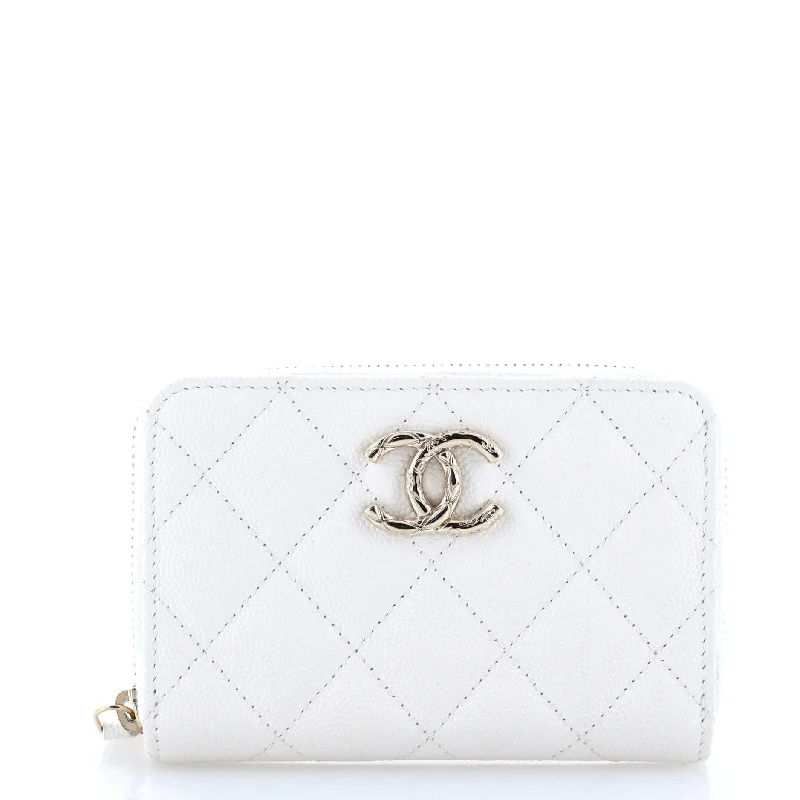 Women's money clip for a statement accessory lookTextured CC Zip Coin Purse Quilted Caviar Medium Women's money clip for a statement accessory lookTextured CC Zip Coin Purse Quilted Caviar Medium