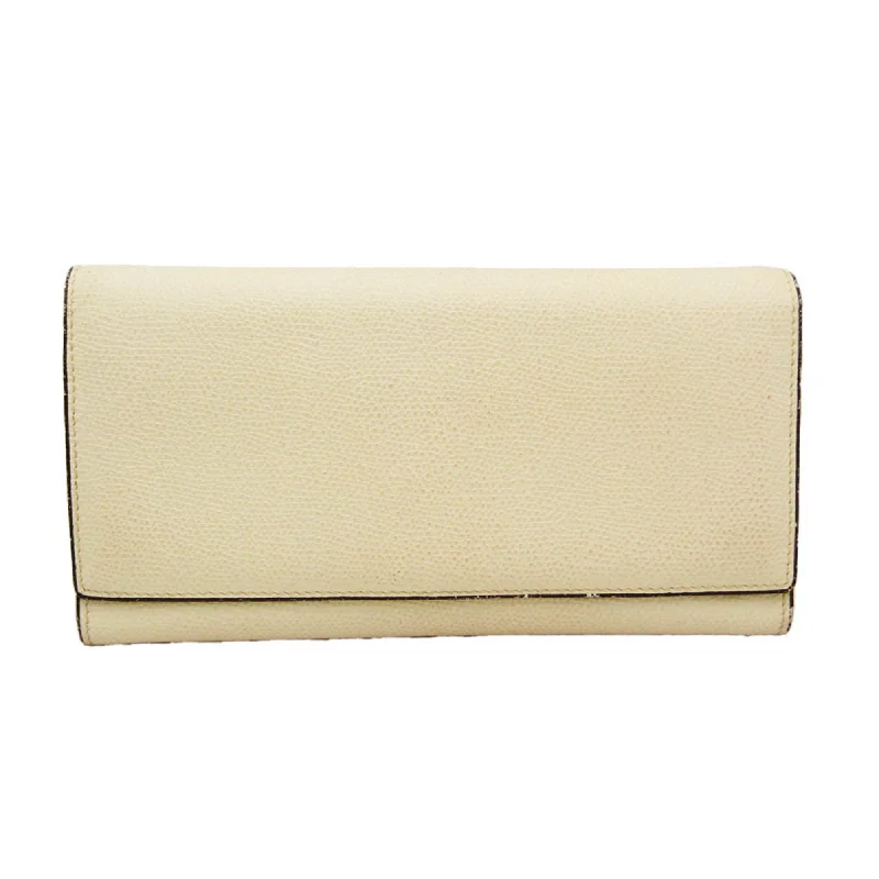 Soft - touch women's money clip for a comfortable gripValextra Leather Wallet (Pre-Owned) Soft - touch women's money clip for a comfortable gripValextra Leather Wallet (Pre-Owned)