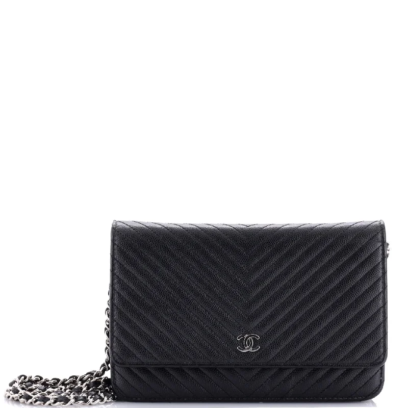 Women's money clip for minimalist fashionistas​Wallet on Chain Chevron Caviar