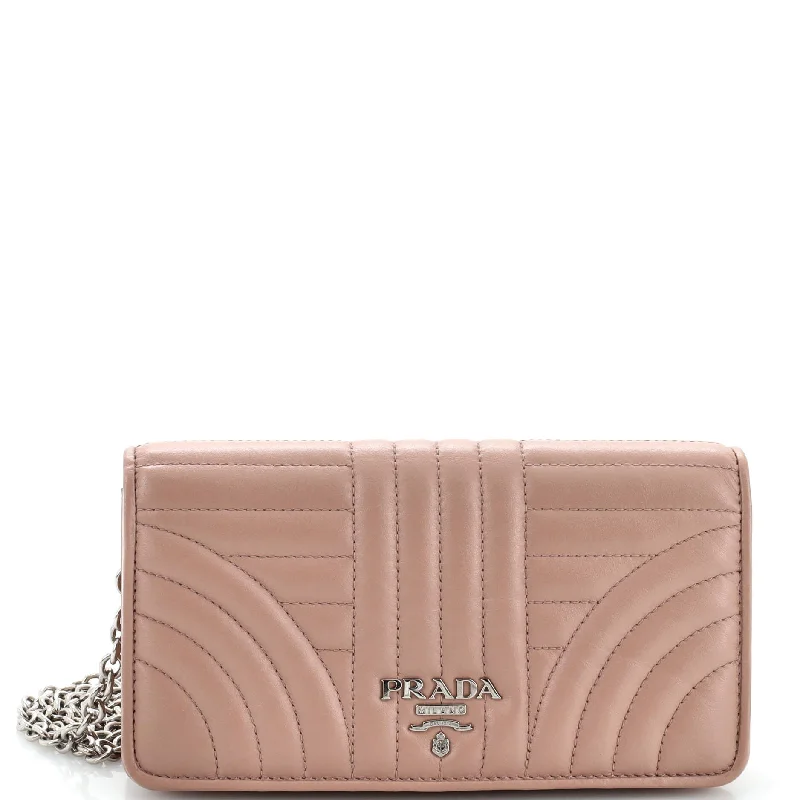 Women's money clip for a back - to - school accessoryWallet on Chain Diagramme Quilted Leather Women's money clip for a back - to - school accessoryWallet on Chain Diagramme Quilted Leather