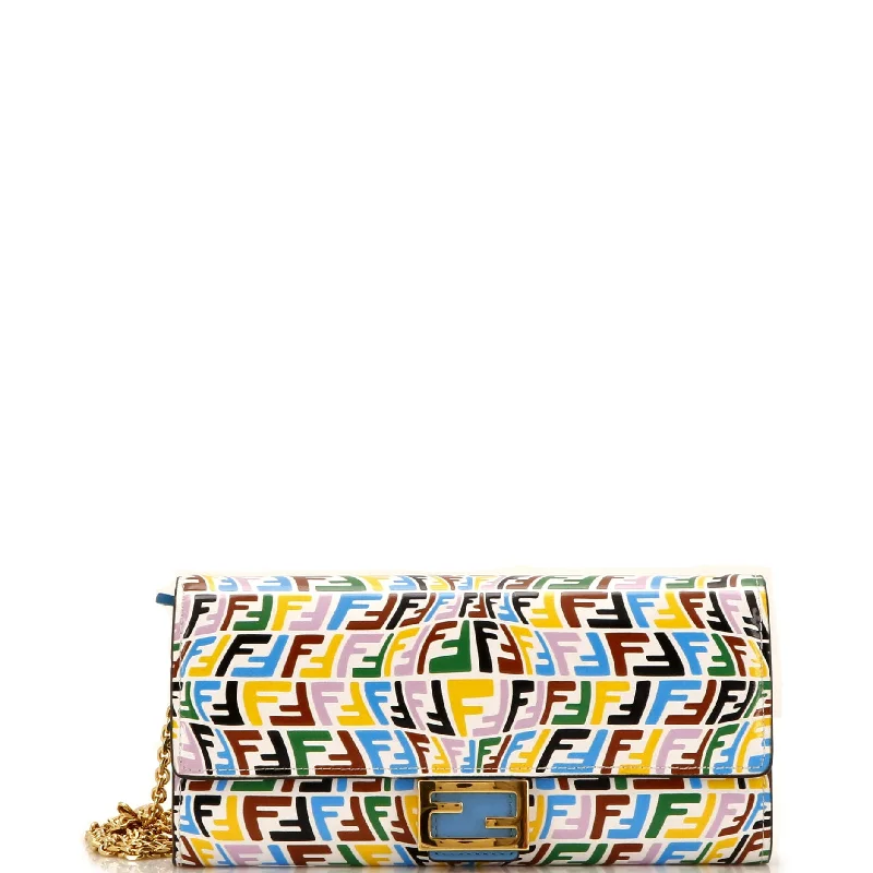 Women's money clip for a statement accessory lookx Sarah Coleman Baguette Continental Wallet on Chain Fish-Eye FF Embossed Leather Women's money clip for a statement accessory lookx Sarah Coleman Baguette Continental Wallet on Chain Fish-Eye FF Embossed Leather