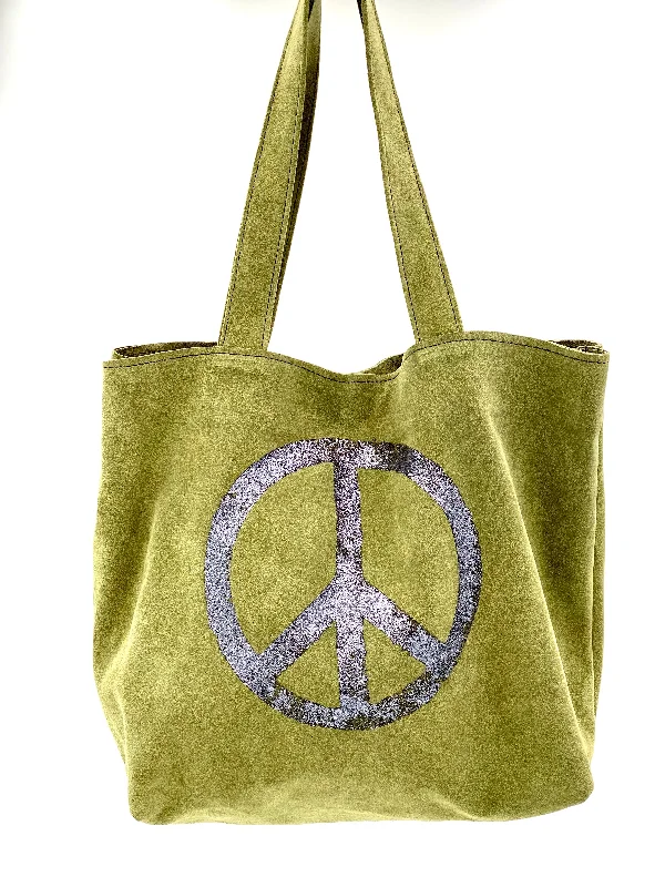 Women's Printed Tote Bag in Floral Patterns for a Spring - Themed Shopping TripIzzi Tote Handbag Women's Printed Tote Bag in Floral Patterns for a Spring - Themed Shopping TripIzzi Tote Handbag