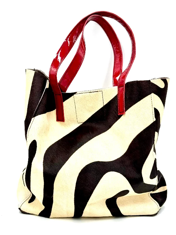 Tote Bag with RFID - Blocking Pocket in Black for Protecting Your Cards and InformationKristi Tote Tote Bag with RFID - Blocking Pocket in Black for Protecting Your Cards and InformationKristi Tote