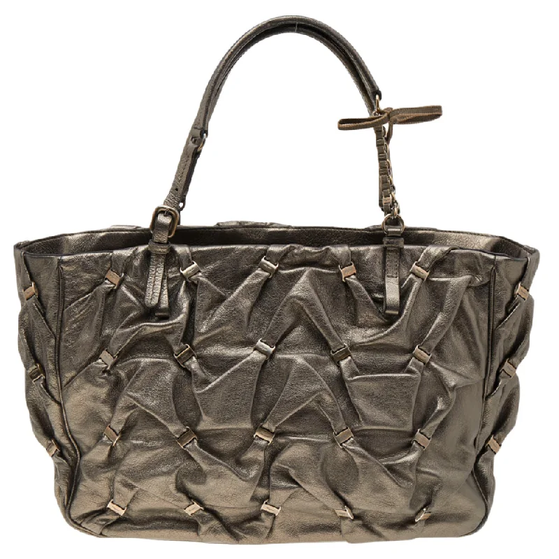Women's Tote Bag with Magnetic Closure in Orange for Easy Access on the GoSalvatore Ferragamo Metallic Olive Leather Tote Women's Tote Bag with Magnetic Closure in Orange for Easy Access on the GoSalvatore Ferragamo Metallic Olive Leather Tote