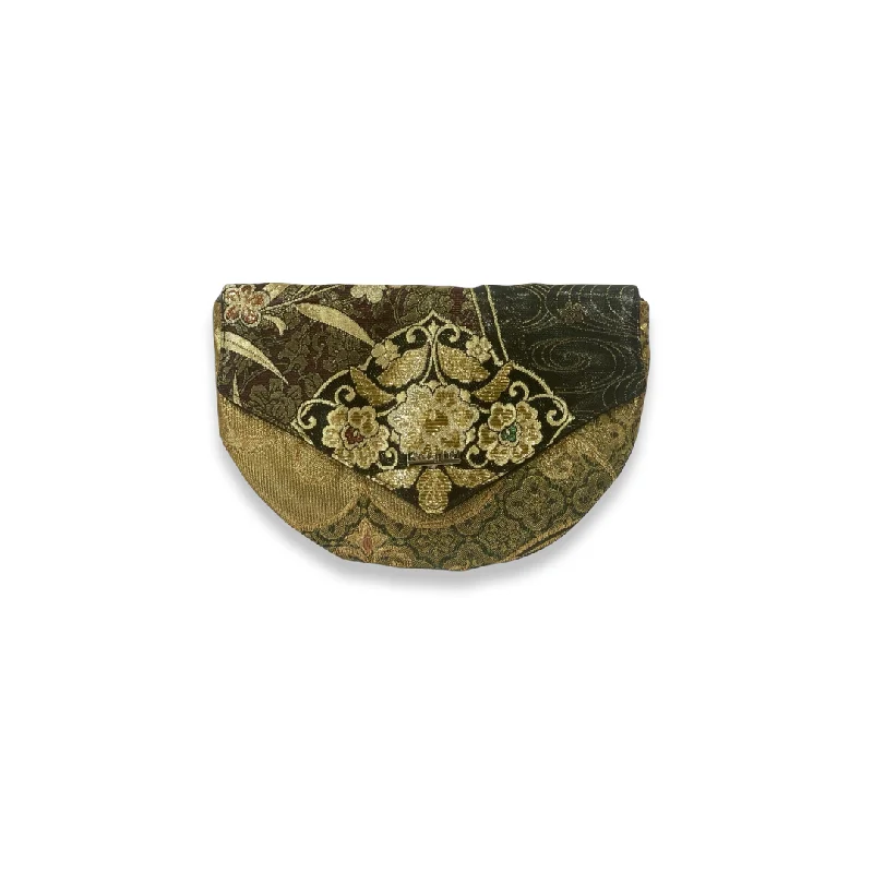 Large Sequin Clutch in Gold for Red - Carpet EventsBlack and Gold Hana Clutch