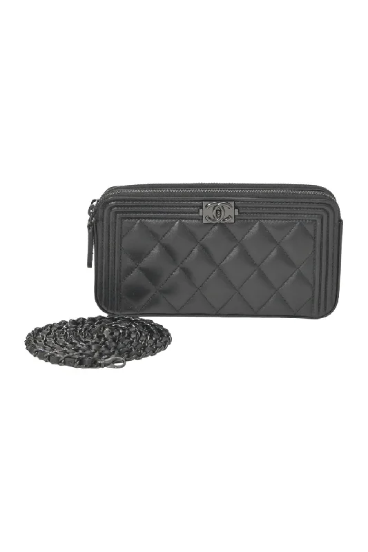 Pvc Shoulder Bag in Clear with Glitter for a Fun and Modern Look[WB7123] Chanel | Cross-Body Bag