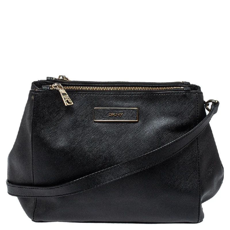 Quilted Shoulder Bag in Cream for a Classic and Elegant LookDkny Leather Double Zip Shoulder Bag Quilted Shoulder Bag in Cream for a Classic and Elegant LookDkny Leather Double Zip Shoulder Bag