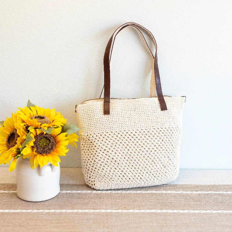 Shoulder Bag with Geometric Pattern in Multicolor for a Contemporary StyleElena Handbags Handmade Retro Woven Shoulder Bag Shoulder Bag with Geometric Pattern in Multicolor for a Contemporary StyleElena Handbags Handmade Retro Woven Shoulder Bag