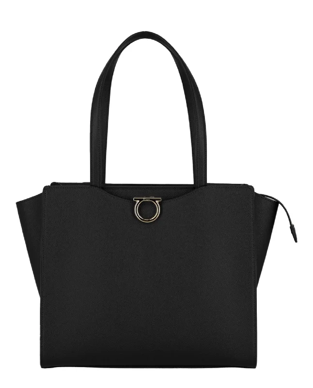 Metallic Shoulder Bag in Gold for Special OccasionsGemini Leather Shoulder Bag