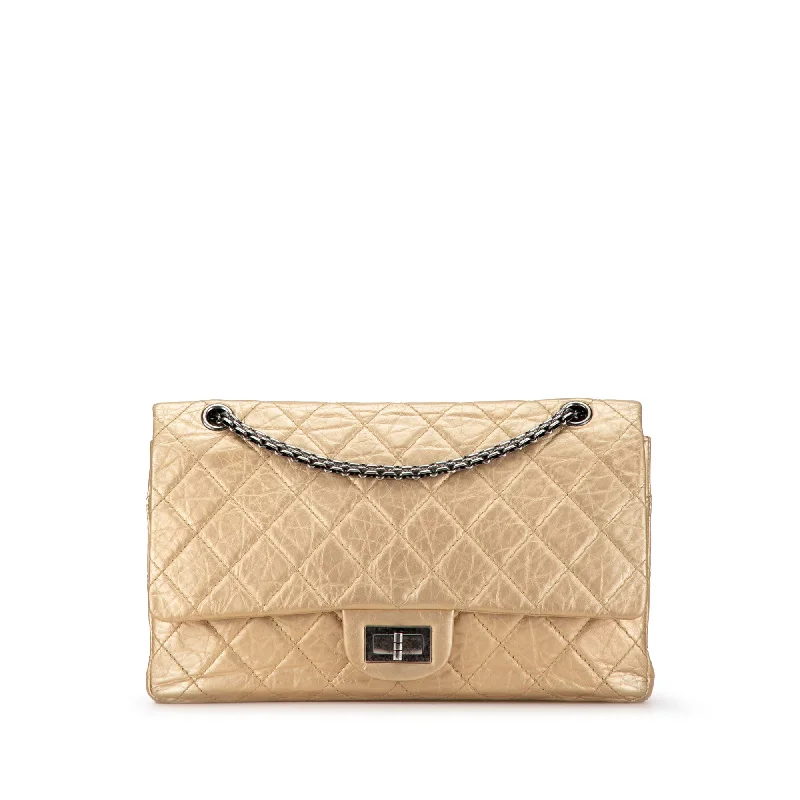 Leather Shoulder Bag with Magnetic Closure in Black for Quick AccessGold Chanel Reissue 2.55 Aged Calfskin Double Flap 227 Shoulder Bag Leather Shoulder Bag with Magnetic Closure in Black for Quick AccessGold Chanel Reissue 2.55 Aged Calfskin Double Flap 227 Shoulder Bag