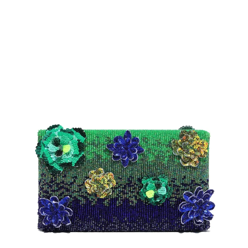 Snake - Skin Effect Clutch in Green for Exotic PartiesGreen Pearly Clutch