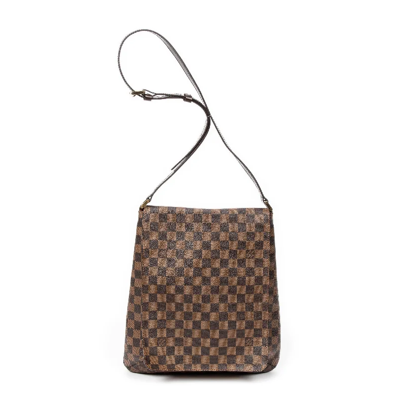 Shoulder Bag with Chain Strap in Silver for a Trendy AppearanceMusette