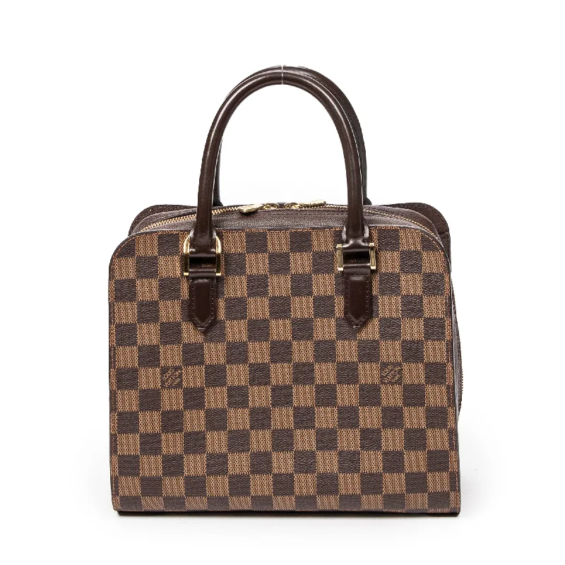 Quilted Shoulder Bag in Cream for a Classic and Elegant LookTriana