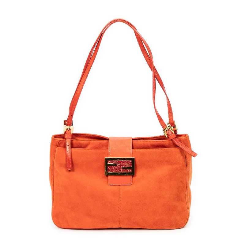 Women's Waterproof Nylon Shoulder Bag in Green for HikingZip Shoulder Bag