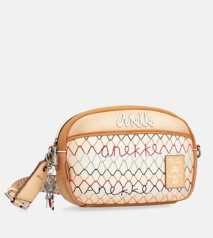 Women's Crossbody Bag with Chain Strap in Gold for a Glamorous TouchMagic Souls oval crossbody bag Women's Crossbody Bag with Chain Strap in Gold for a Glamorous TouchMagic Souls oval crossbody bag