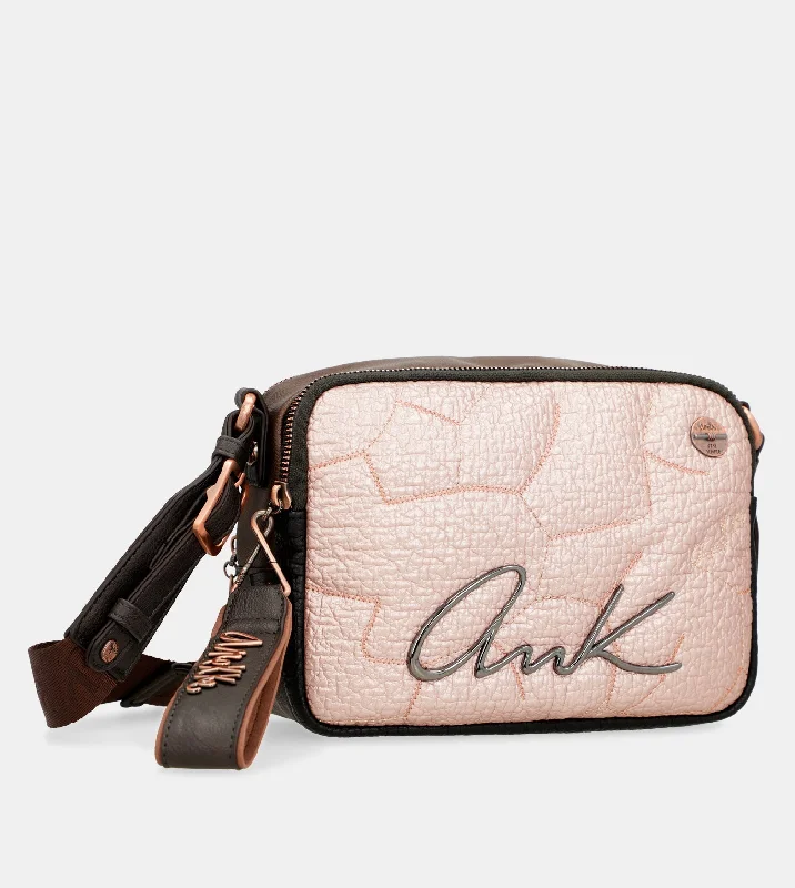 Quilted Leather Crossbody Bag in Cream for a Classic and Elegant AppearanceShōen Padded 2 compartment shoulder bag