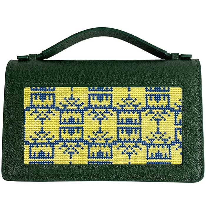 Geometric - Patterned PVC Evening Bag in Multicolor for Trendy Nights OutThe Everyday Clutch - Green with Gold Chain Geometric - Patterned PVC Evening Bag in Multicolor for Trendy Nights OutThe Everyday Clutch - Green with Gold Chain